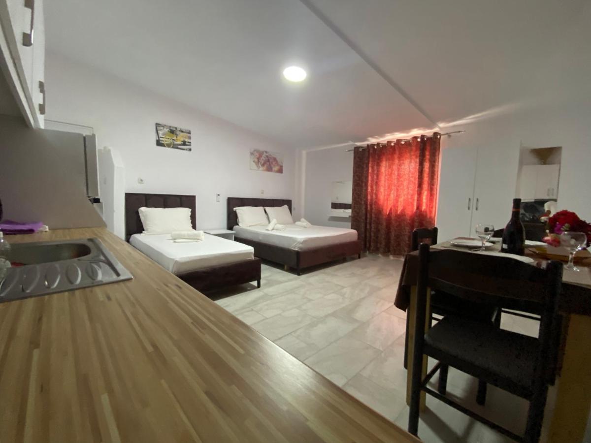 Full Moon Apartments Ксаміл Екстер'єр фото